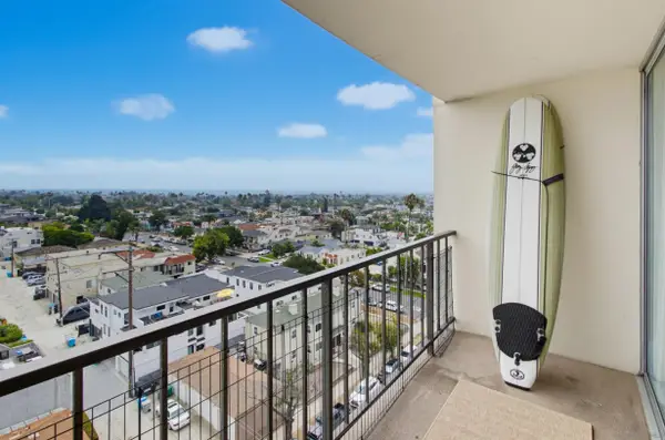 4944 Cass St #909, San Diego, CA 92109