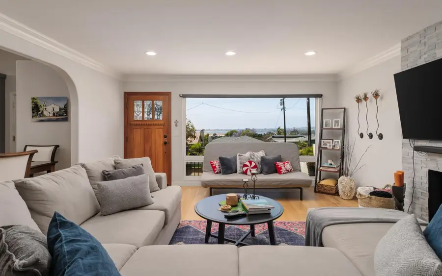 2435 Frankfort, San Diego, CA 92110 - #3