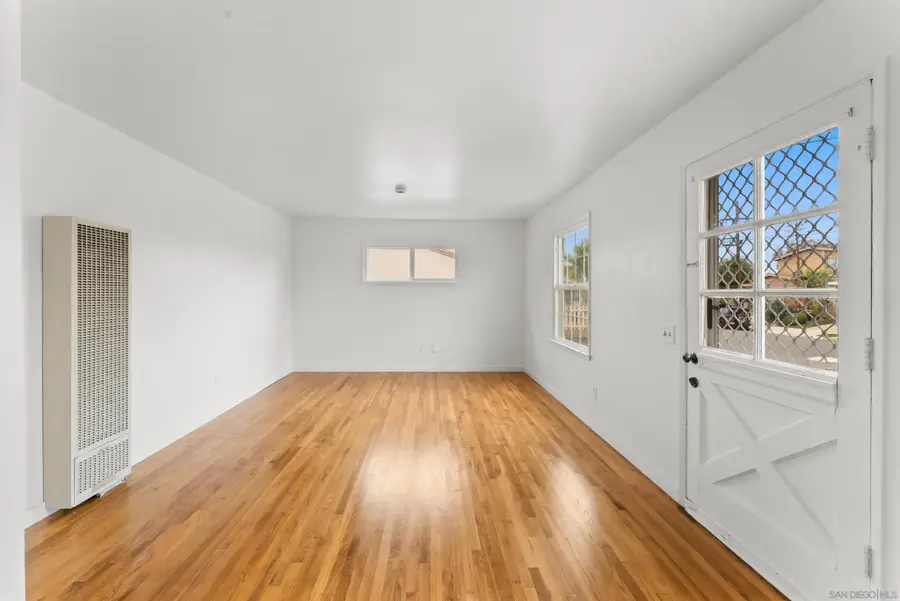 3816 Tomahawk Ln, San Diego, CA 92117 - #3