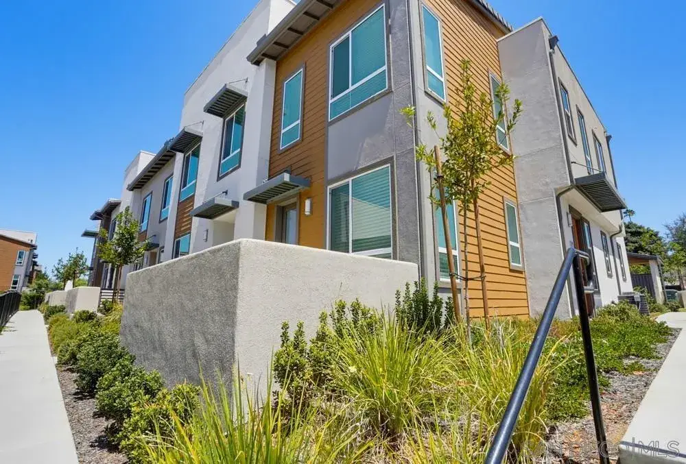 973 Bradley Way, Vista, CA 92081 - #1