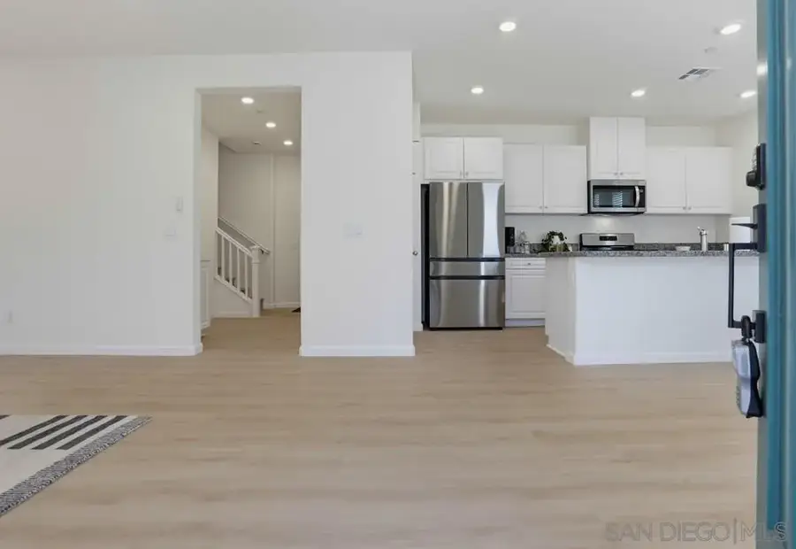 973 Bradley Way, Vista, CA 92081 - #3