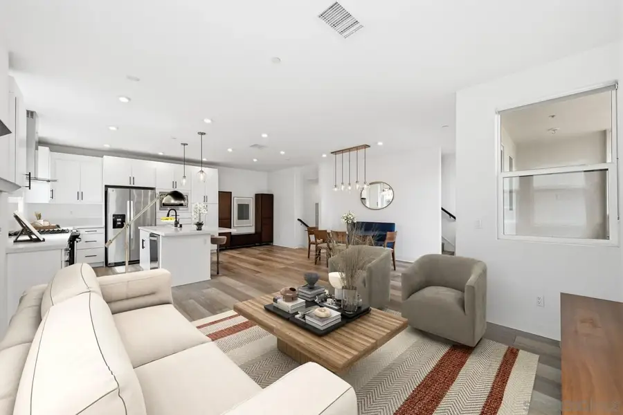 2702 Via Avella, San Diego, CA 92108 - #3