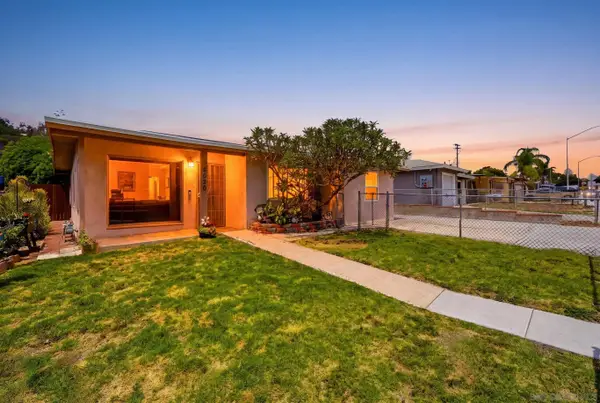 6020 Streamview Dr, La Mesa, CA 92115