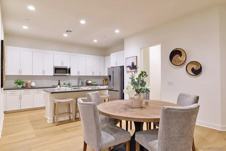 781 Michael Ct, Vista, CA 92081 - #3
