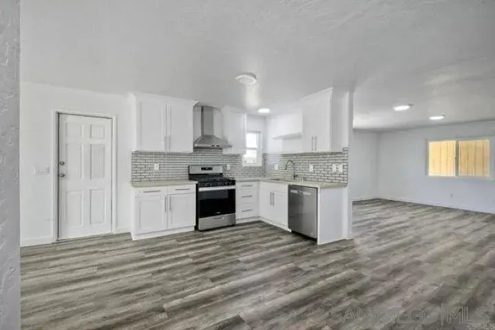 212 Roma, San Marcos, CA 92069 - #3