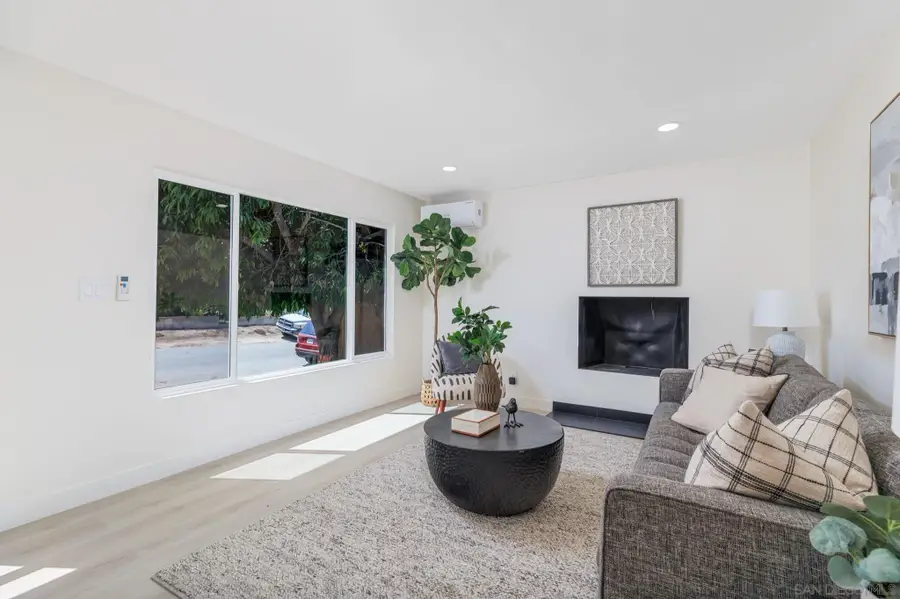 866 Merlin Dr, San Diego, CA 92114 - #2