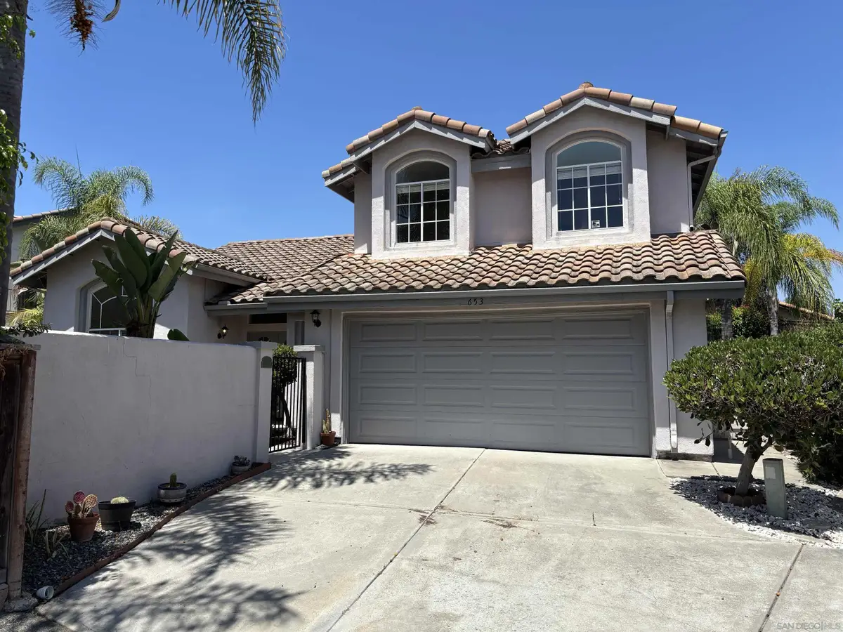 653 Cantara Ln, Vista, CA 92081 - #1