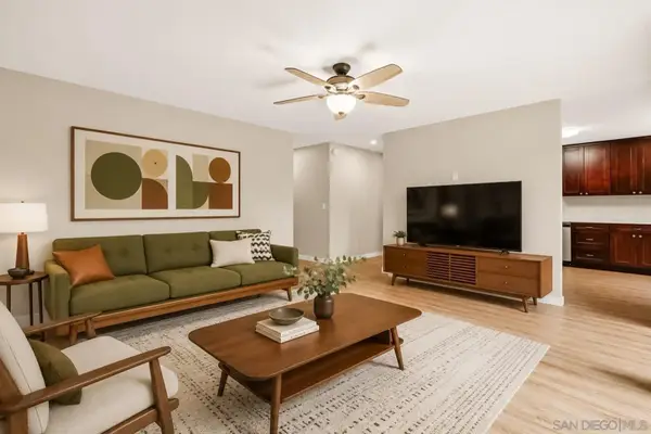 5513 Adobe Falls #5, San Diego, CA 92120