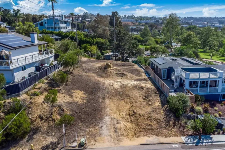 97 N Vulcan Ave #3, Encinitas, CA 92024 - #2