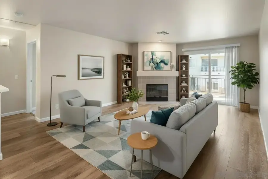 580 Camino De La Reina #321, San Diego, CA 92108 - #2