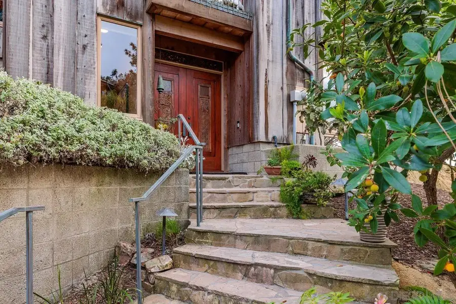 367 Pine Needles Dr, Del Mar, CA 92014 - #2