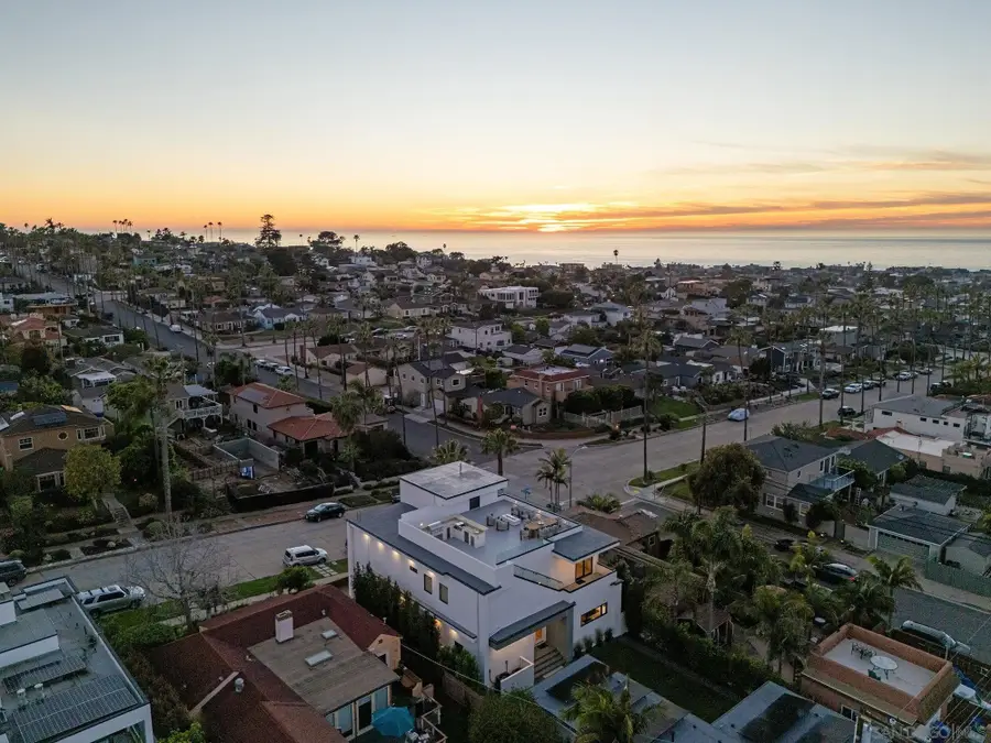 4386 Newport Ave, San Diego, CA 92107 - #2