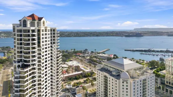 700 W Harbor Dr #1805, San Diego, CA 92101