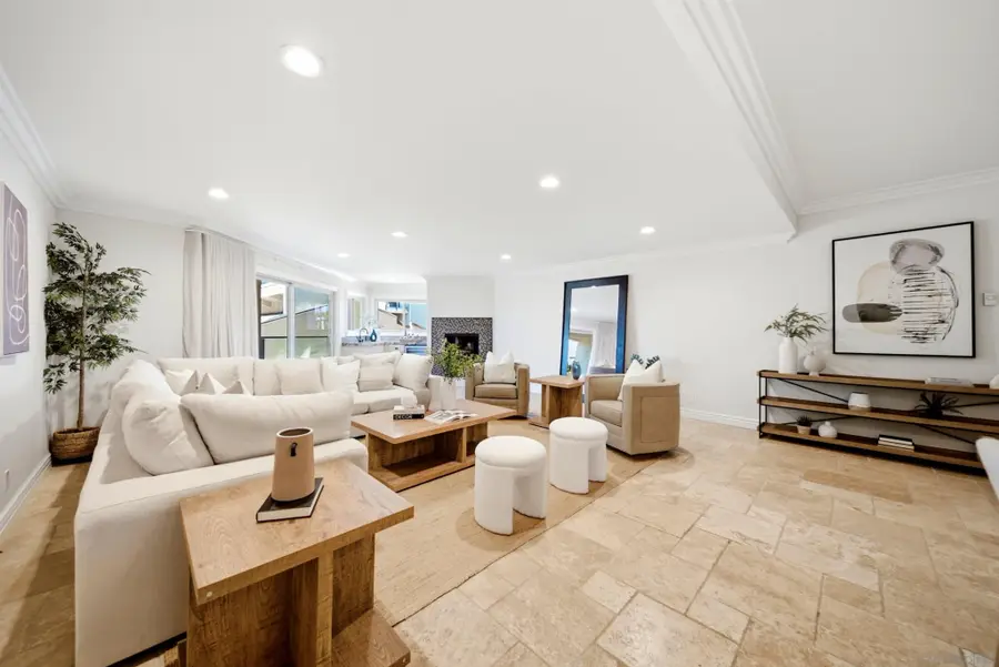 135 S Sierra Ave #20, Solana Beach, CA 92075 - #3