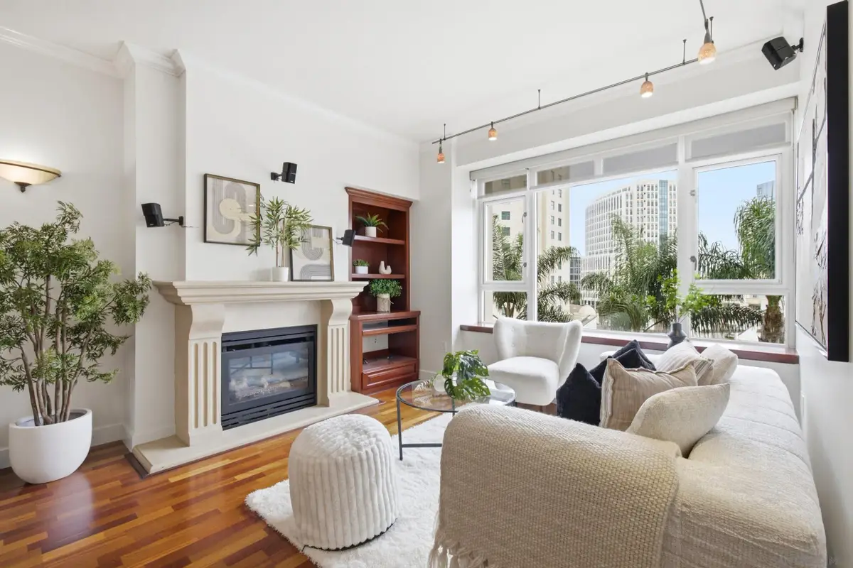 700 W Harbor Dr #608, San Diego, CA 92101 - #1