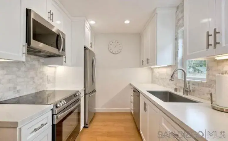 1174 Locust Street, San Diego, CA 92106 - #3