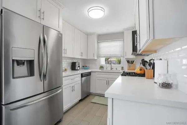 1138 Purdy St, Spring Valley, CA 91977