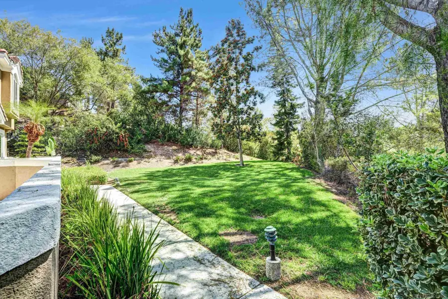 9325 Babauta Rd #8, San Diego, CA 92129 - #3