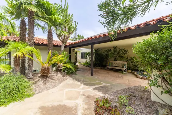 5341 Westknoll Lane, Pacific Beach, CA 92109