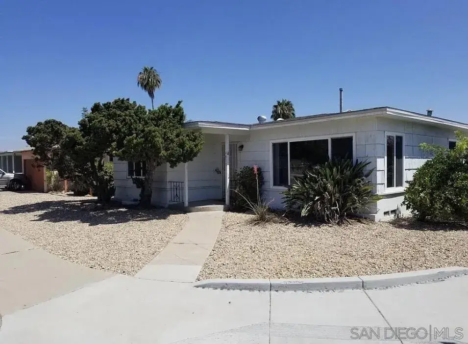 4901 Curry, San Diego, CA 92115 - #1