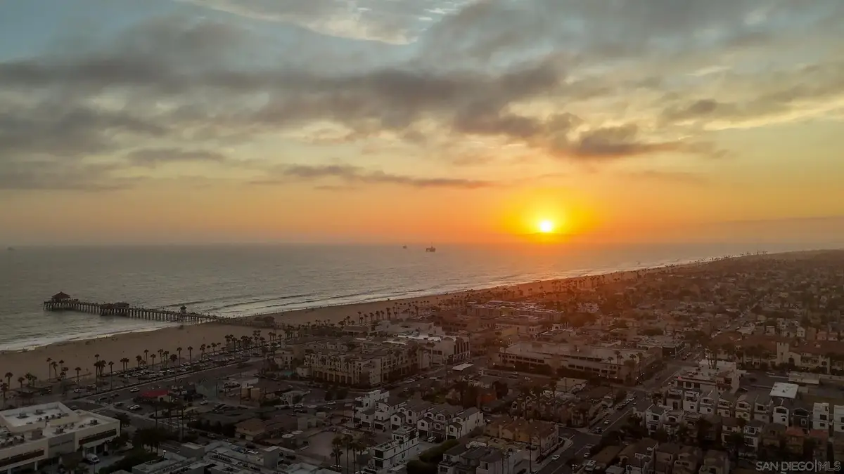206 2nd, Huntington Beach, CA 92648 - #1