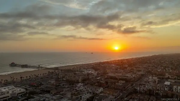 206 2nd, Huntington Beach, CA 92648