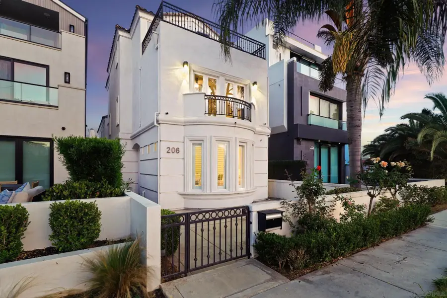 206 2nd, Huntington Beach, CA 92648 - #2