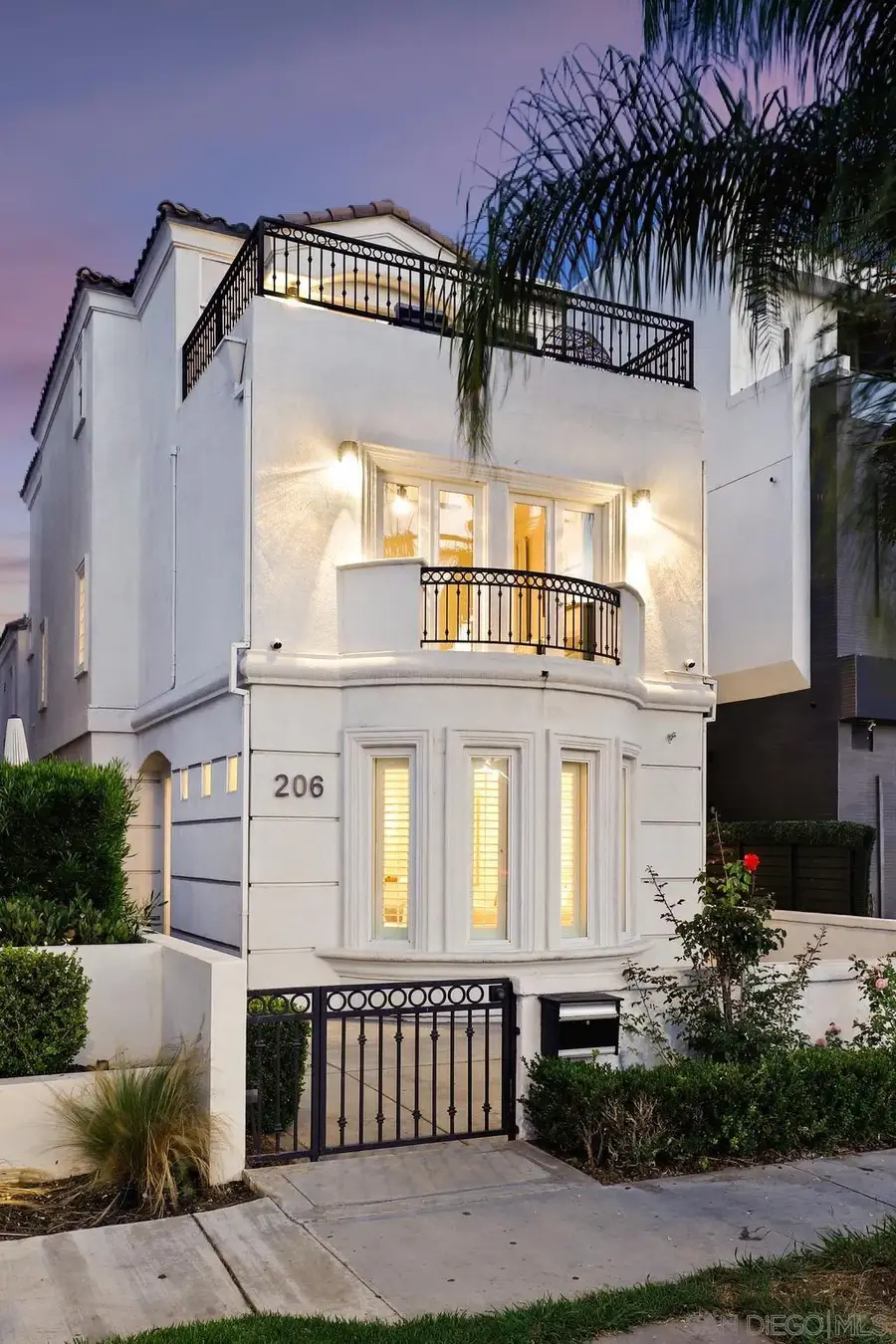 206 2nd, Huntington Beach, CA 92648 - #3