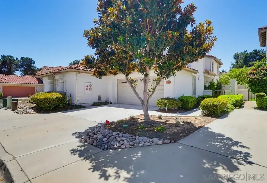 2505 Whispering Palms Loop, Chula Vista, CA 91915 - #3