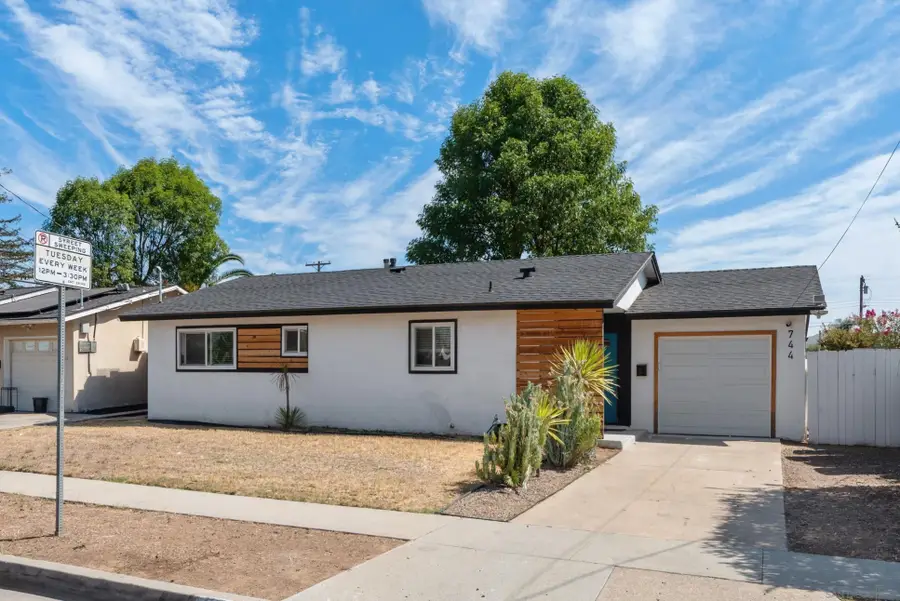 744 Begonia St, Escondido, CA 92027 - #2