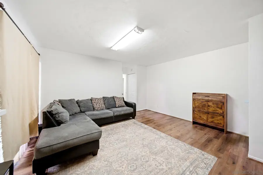 3282 Ashford St #E, San Diego, CA 92111 - #3