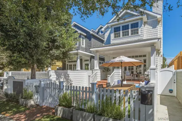 953 E Ave, Coronado, CA 92118