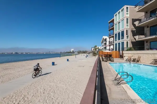 1235 Parker #3K, San Diego, CA 92109