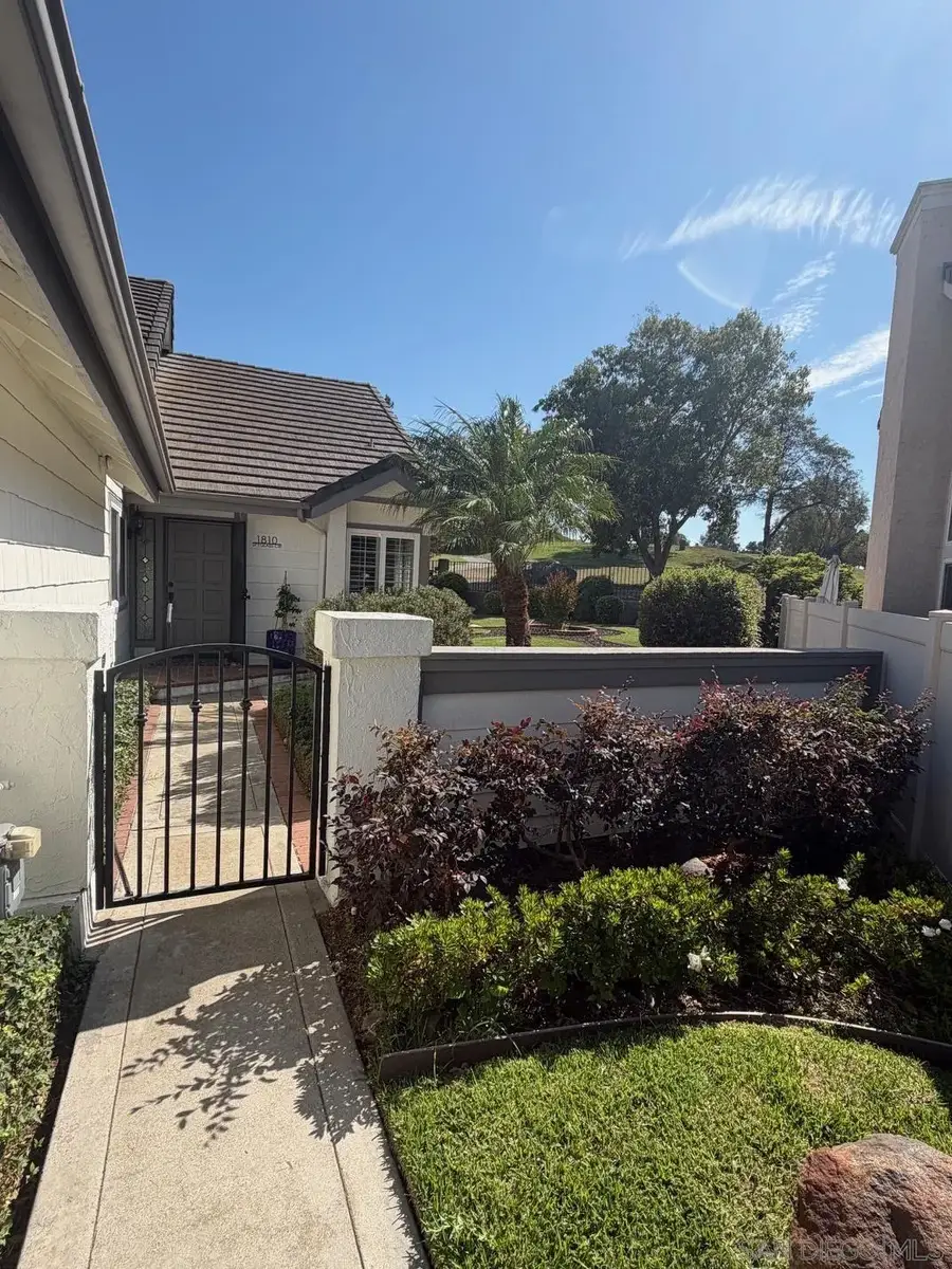 1810 Spyglass, Vista, CA 92081 - #2
