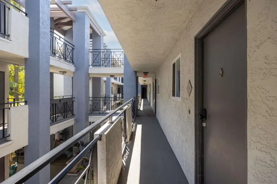 1756 Essex #206, San Diego, CA 92103 - #2