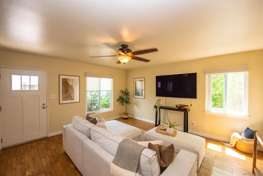 4612 Kleefeld Ave., San Diego, CA 92117 - #3