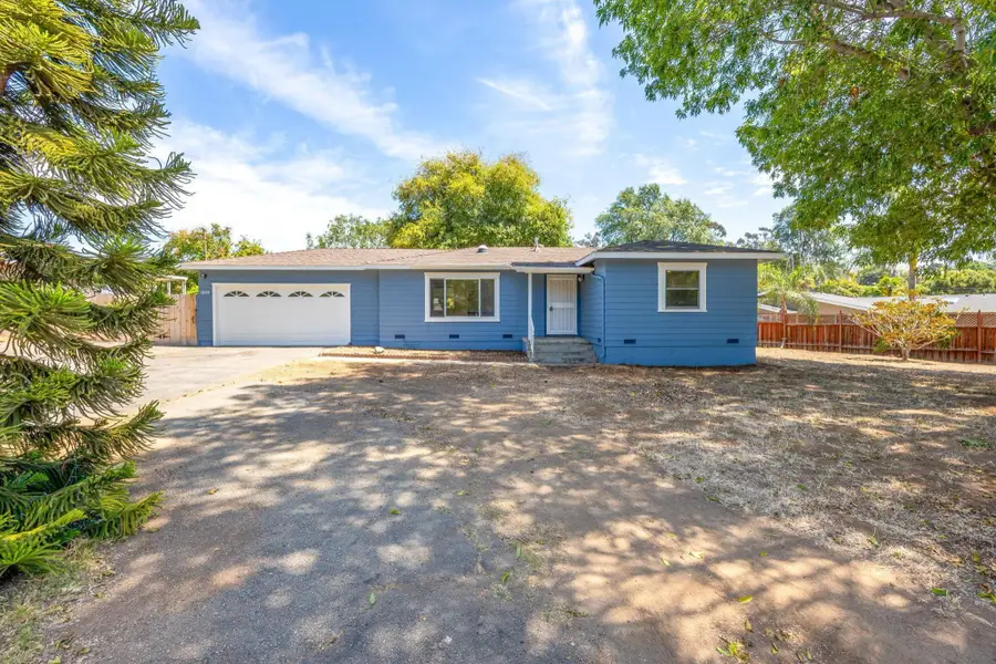 1223 Coventry Rd, Vista, CA 92084 - #2