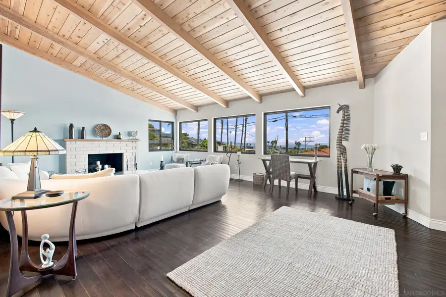1044 Avenida Amantea, La Jolla, CA 92037 - #3