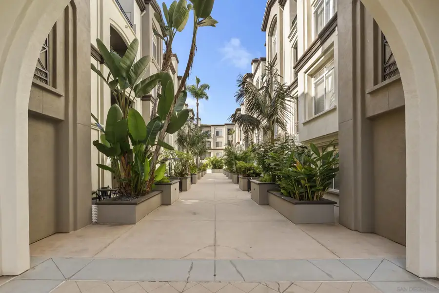 9253 Regents Rd #A206, La Jolla, CA 92037 - #2