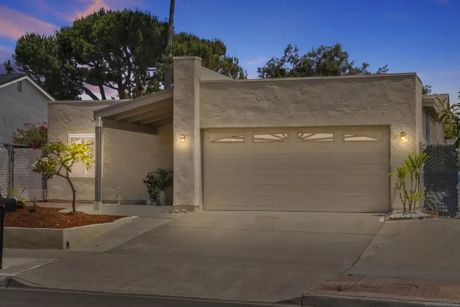 4105 Alana Cir, Oceanside, CA 92056 - #2