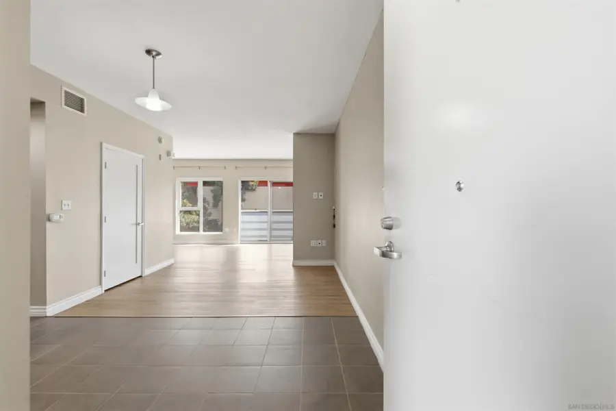 550 15th St. #207, San Diego, CA 92101 - #2