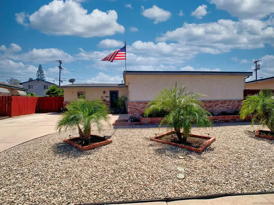 587 Brockwood Dr, El Cajon, CA 92021 - #2