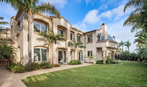 1299 Urania Ave, Encinitas, CA 92024
