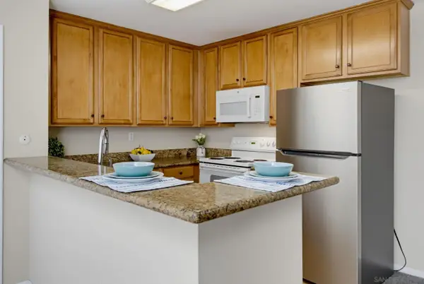3456 Castle Glen Dr #256, San Diego, CA 92123
