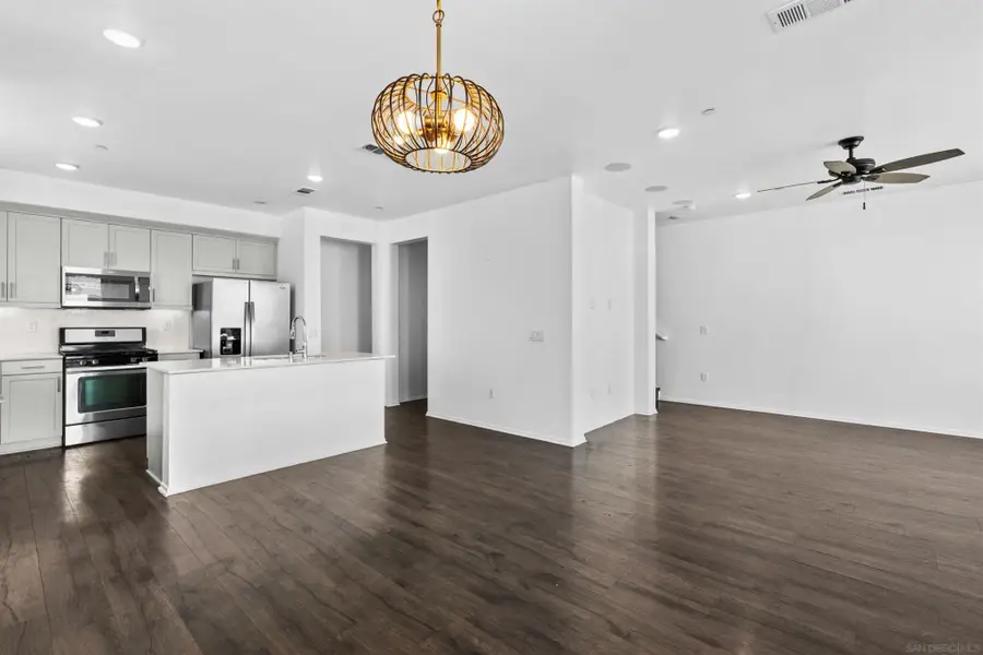 1207 Paseo Seashore #Unit 82, San Diego, CA 92154 - #2