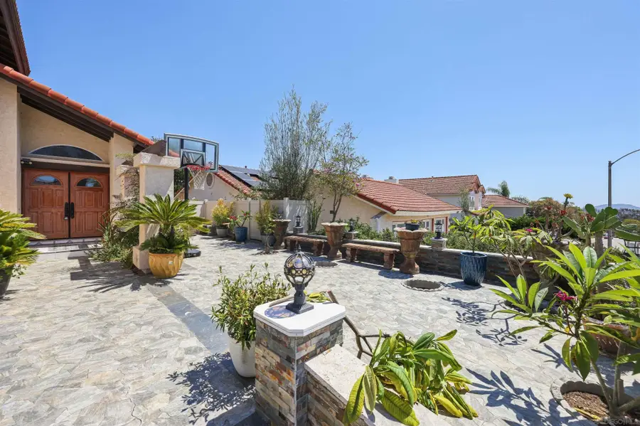 10975 Elderwood Dr, San Diego, CA 92131 - #2
