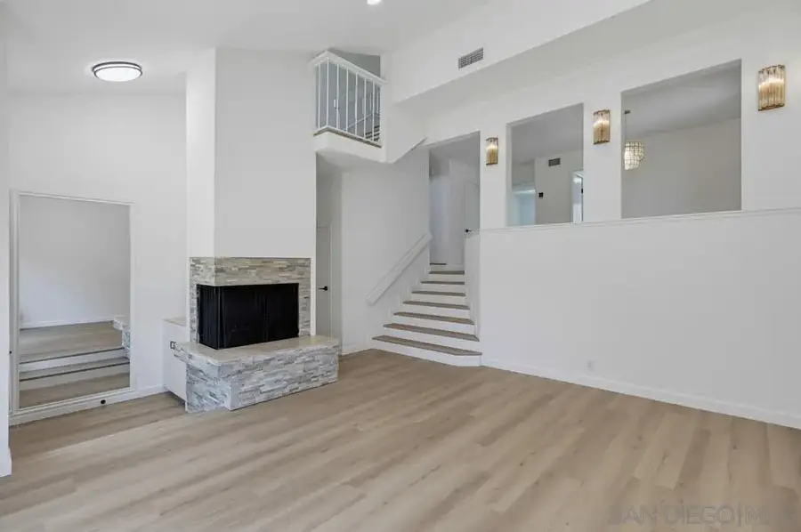 3249 Caminito Eastbluff #31, La Jolla, CA 92037 - #3