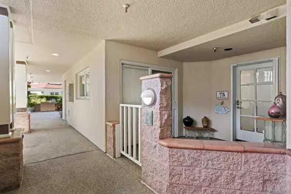 1133 1st St #119, Coronado, CA 92118