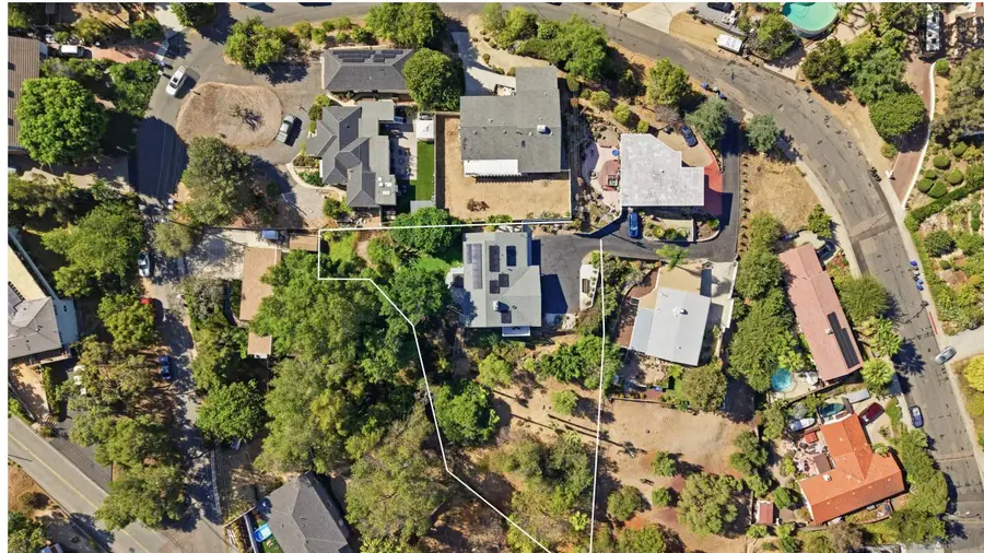 9332 Golondrina, La Mesa, CA 91941 - #2