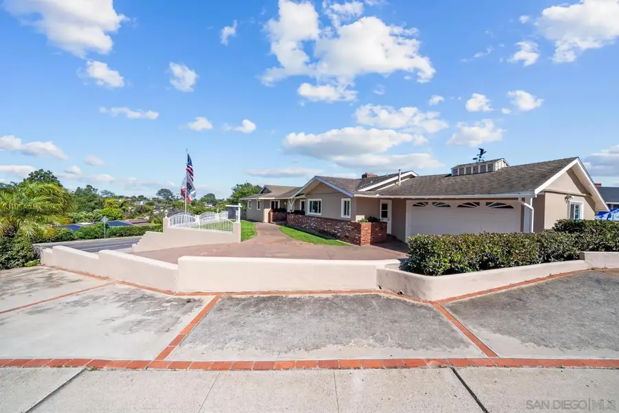 1261 Catalina, San Diego, CA 92107 - #3